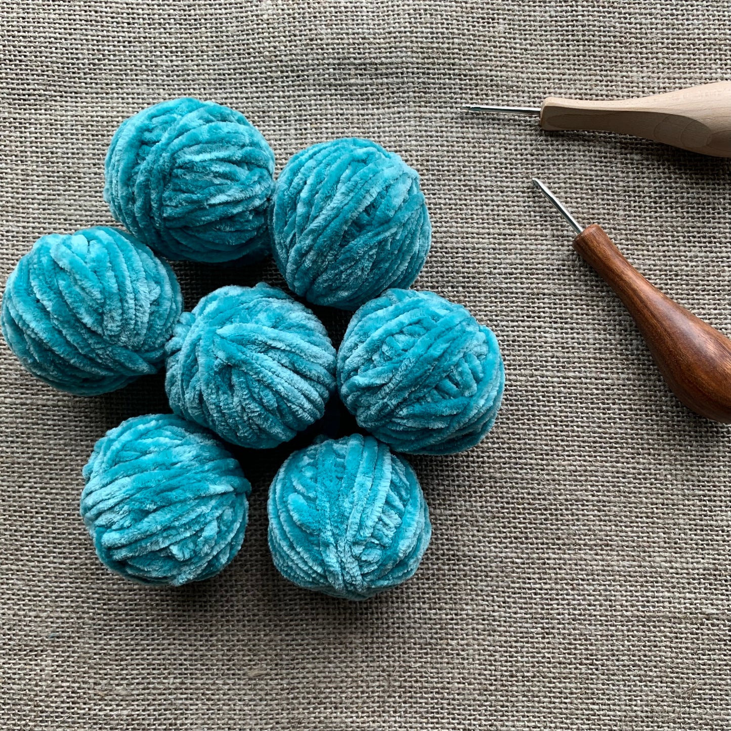 Aquamarine Velvet Yarn