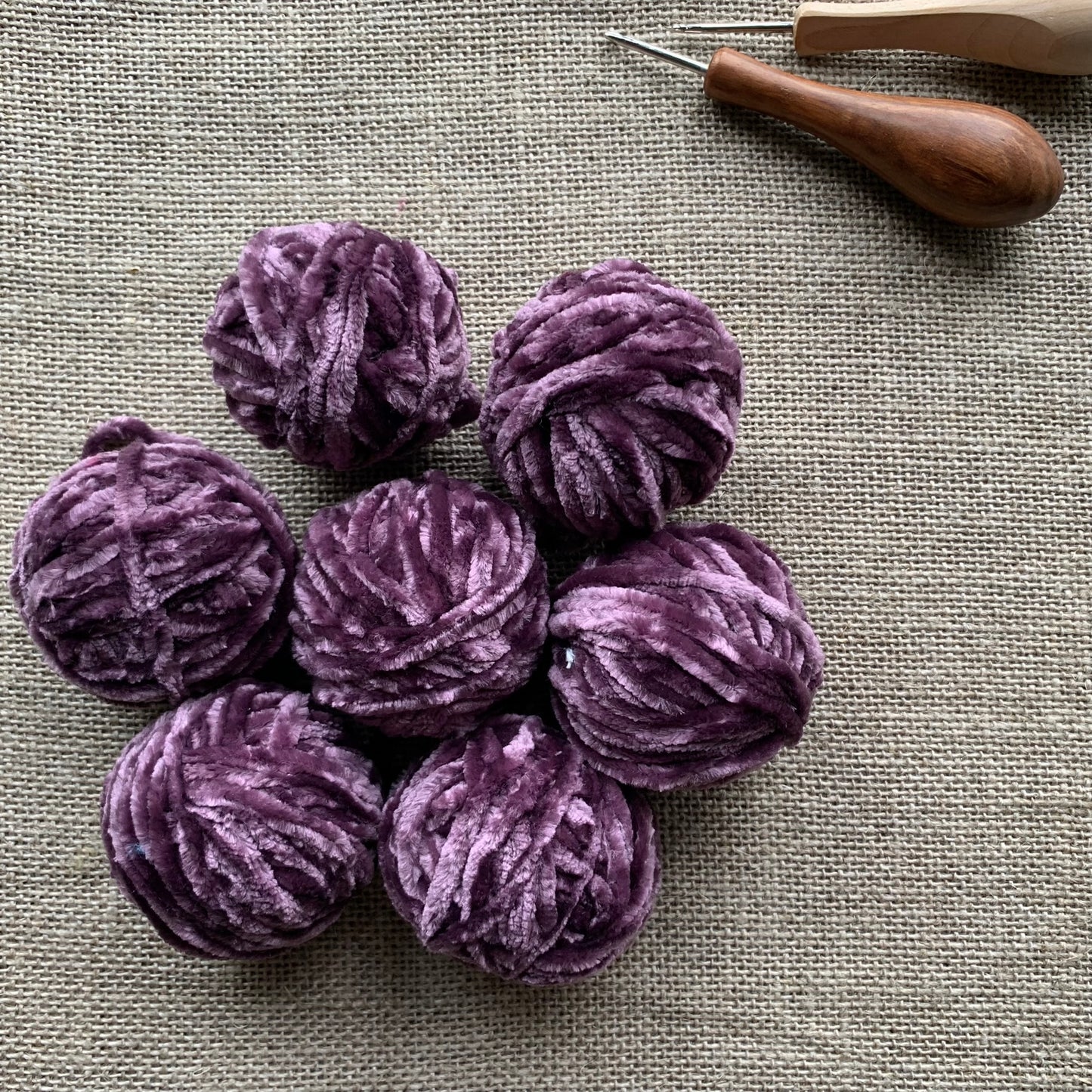 Smokey Violet Velvet Yarn