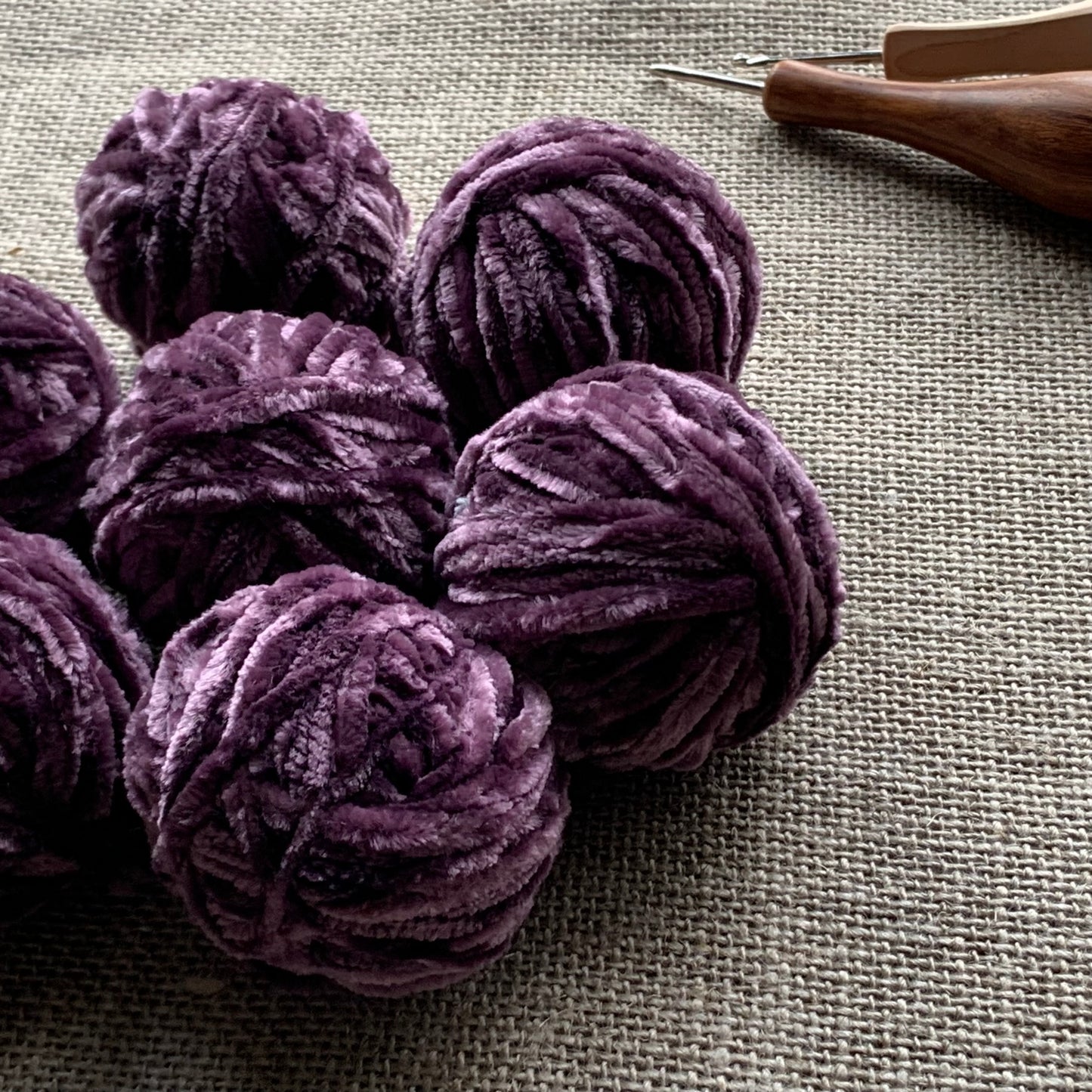 Smokey Violet Velvet Yarn