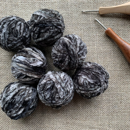 Charcoal Grey Crushed Velvet Yarn