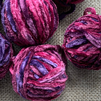 Very Berry Crushed Velvet Yarn