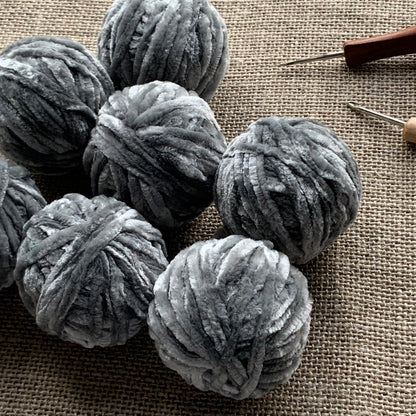 Sage Velvet Yarn